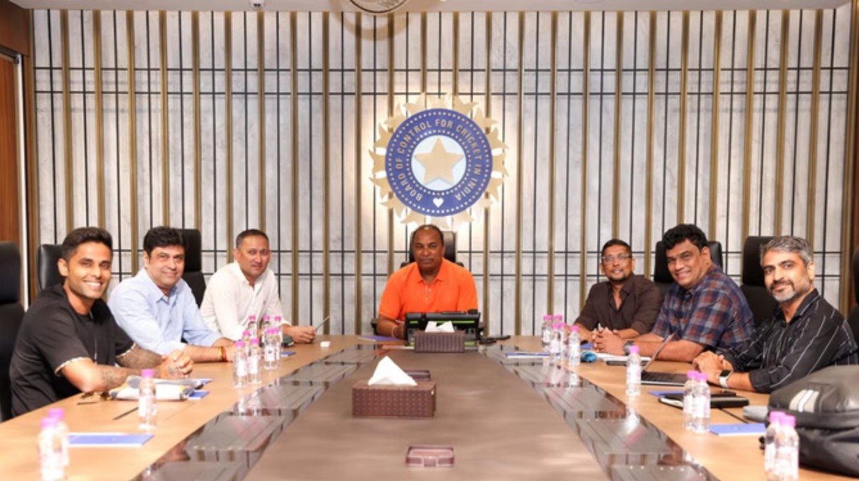 टीम इंडिया को चाहिए दो सिलेक्टर