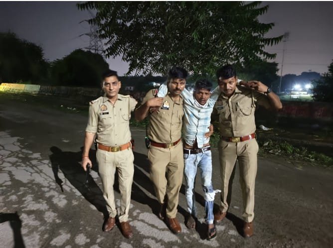 नोएडा में पुलिस और बदमाशों के बीच चार थाना क्षेत्रों में मुठभेड़