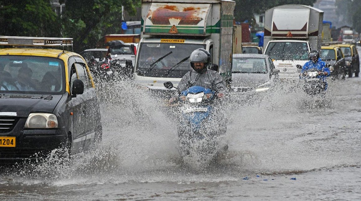 मुंबई में बारिश का अलर्ट