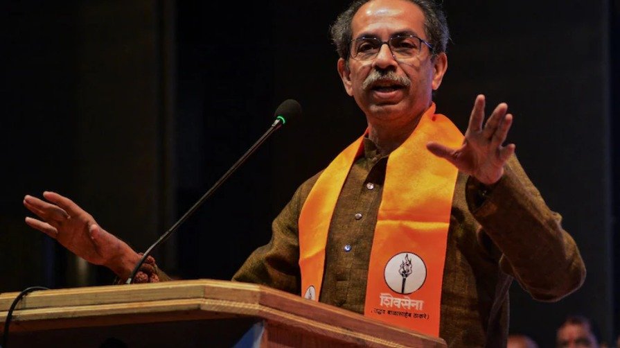भारत-पाक क्रिकेट मैच पर सियासी तूफान