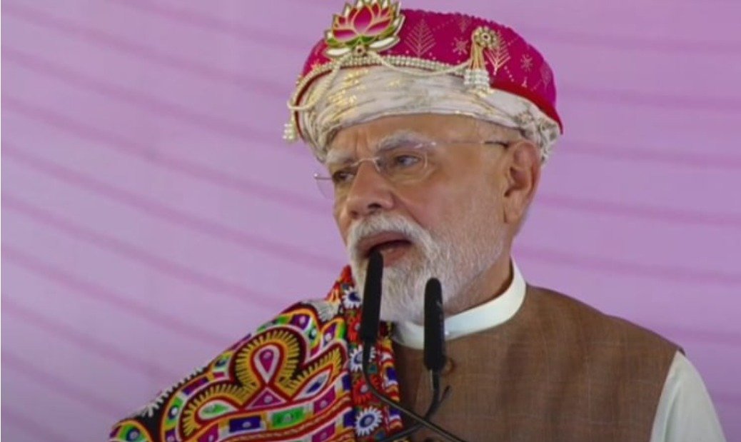 पाकिस्तान को पीएम मोदी की सख्त चेतावनी