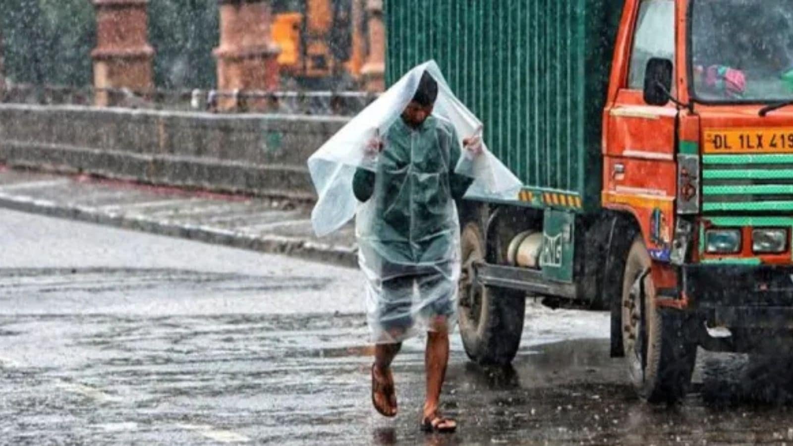 Severe thunderstorm batters Delhi-NCR; IMD issues red alert, warns of 100 kmph gusts