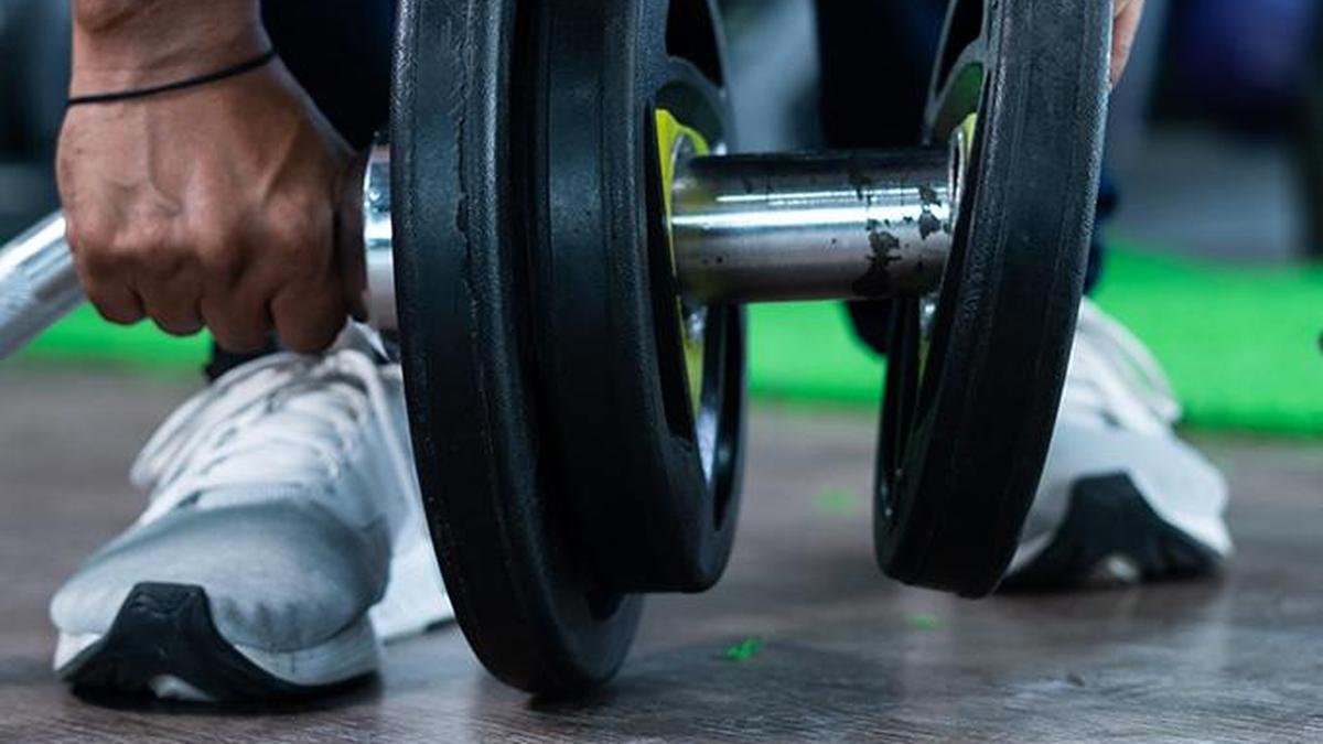 What happens to your muscles when you stop working out?