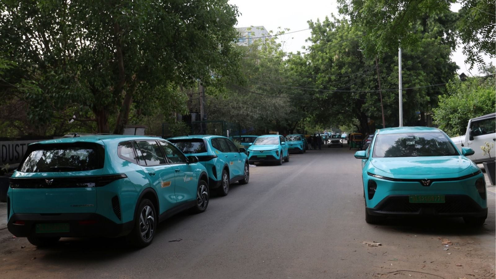 ‘Only Rs 1,064 a week’: Delhi cabbies unhappy with new Vietnamese venture