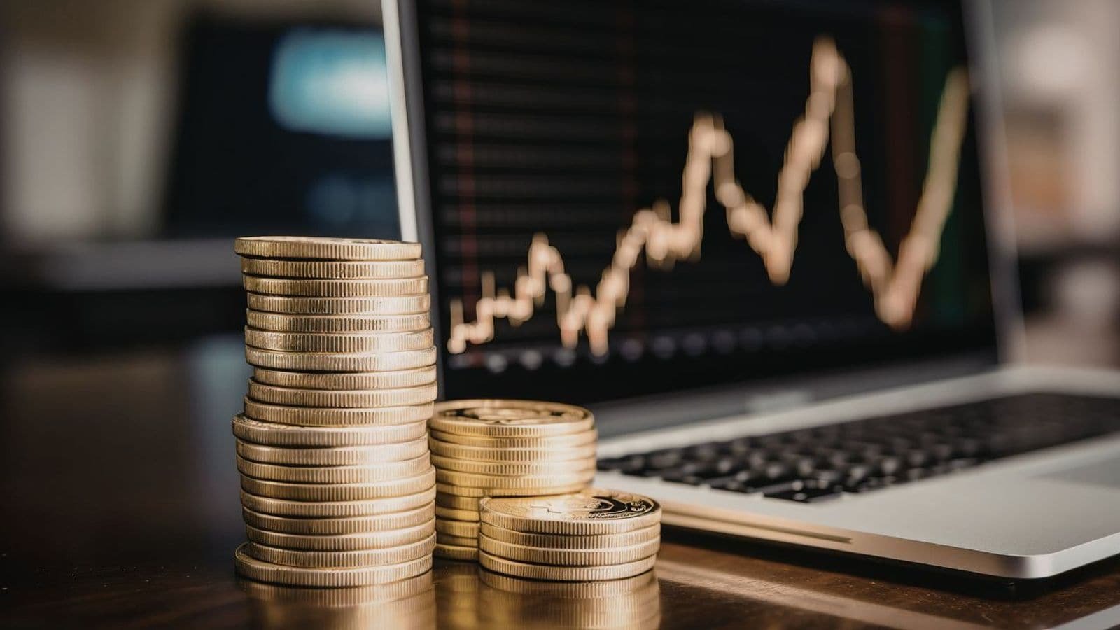 Technical analysts bullish on Vedanta, HDFC AMC, United Spirits and Divi's Laboratories