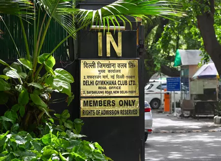 दिल्ली जिमखाना क्लब विवाद: बेदखली नोटिस के खिलाफ सदस्य ने खटखटाया दिल्ली हाईकोर्ट का दरवाजा, याचिका दायर