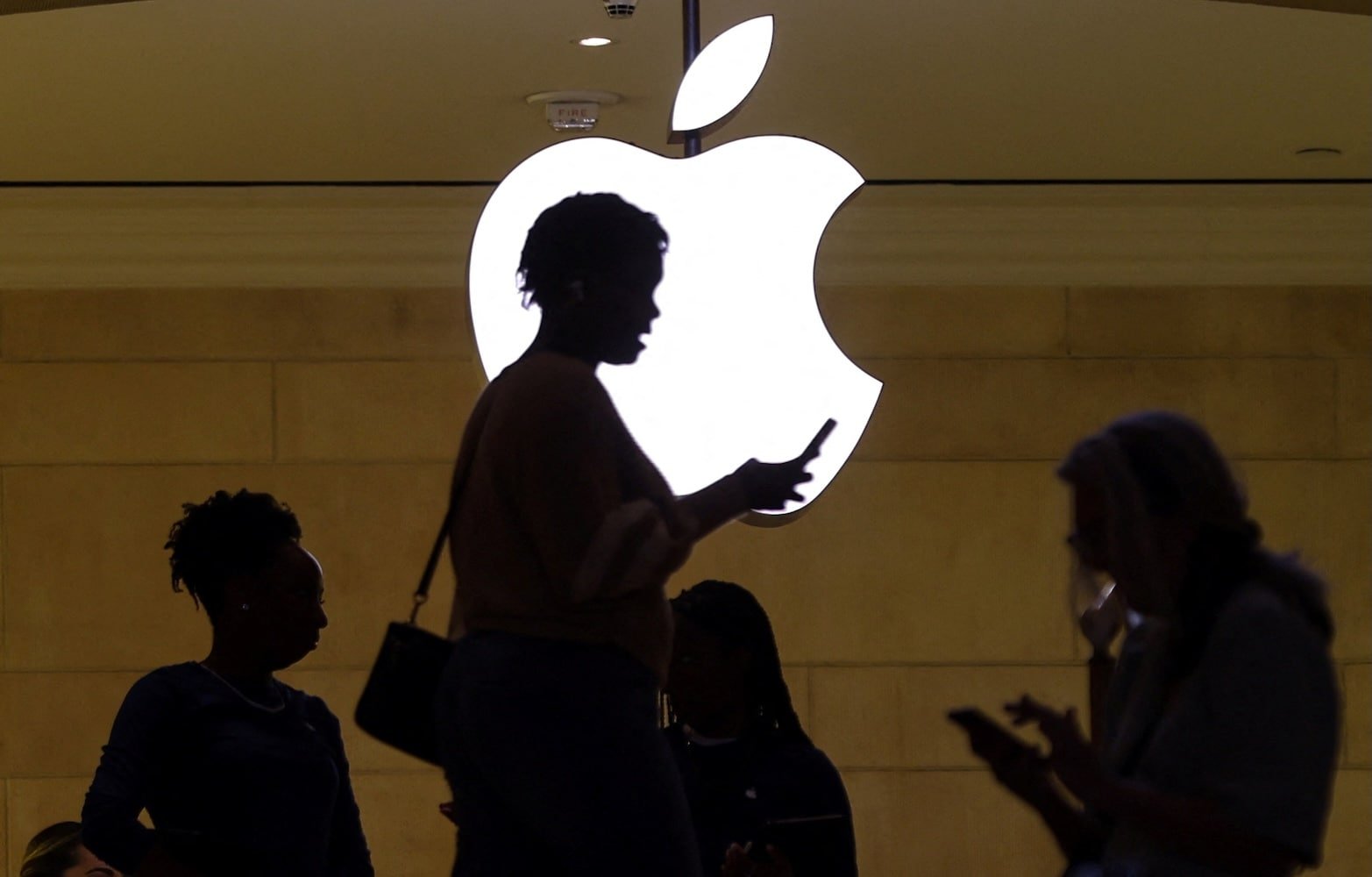 Apple says India antitrust body overstepping judicial authority as spat intensifies