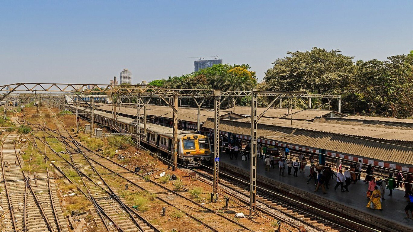 CR To Carry Out Mega Block on Asangaon–Tanshet Section from June 6–7; Click for more details