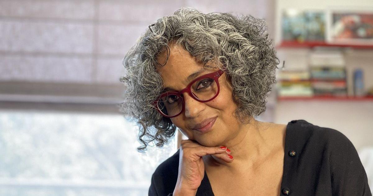 Read in Hindi: An excerpt from Arundhati Roy’s memoir, ‘Meri Maa Meri Gangster’