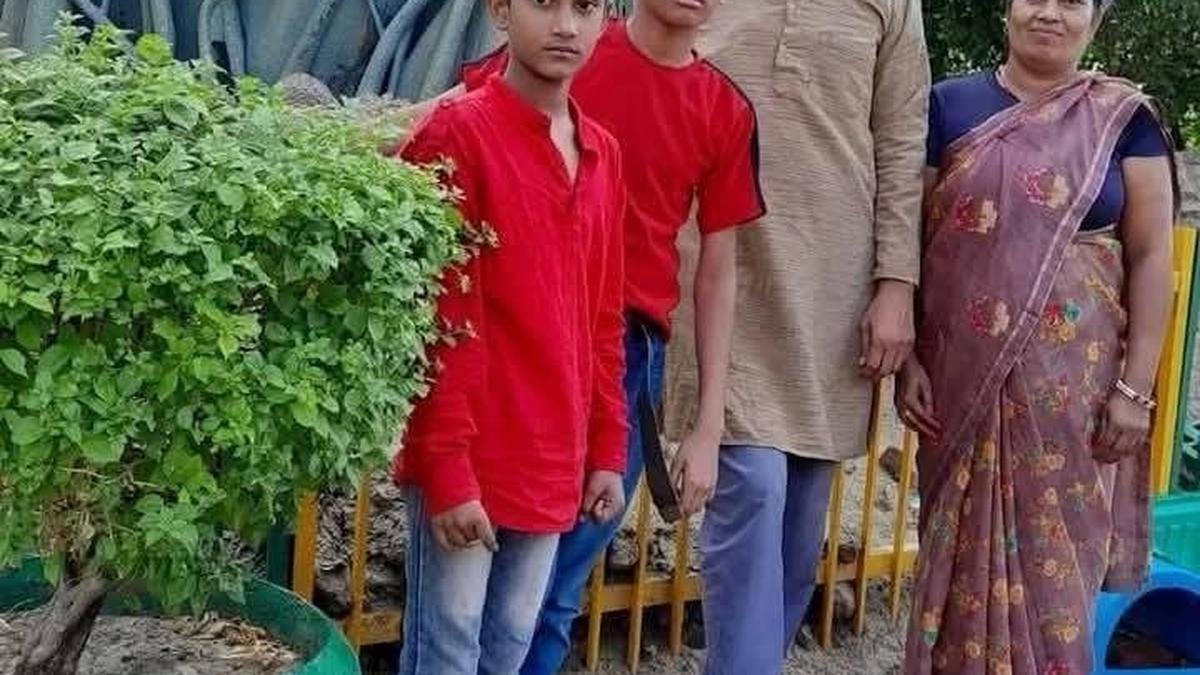 Mass detentions after workers’ protest in Noida, allege lawyers