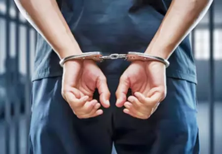 विशेष बेल्ट में सोने की 115 छड़ें छिपाकर लाया था यात्री, दिल्ली एयरपोर्ट पर कस्टम विभाग ने पकड़ा