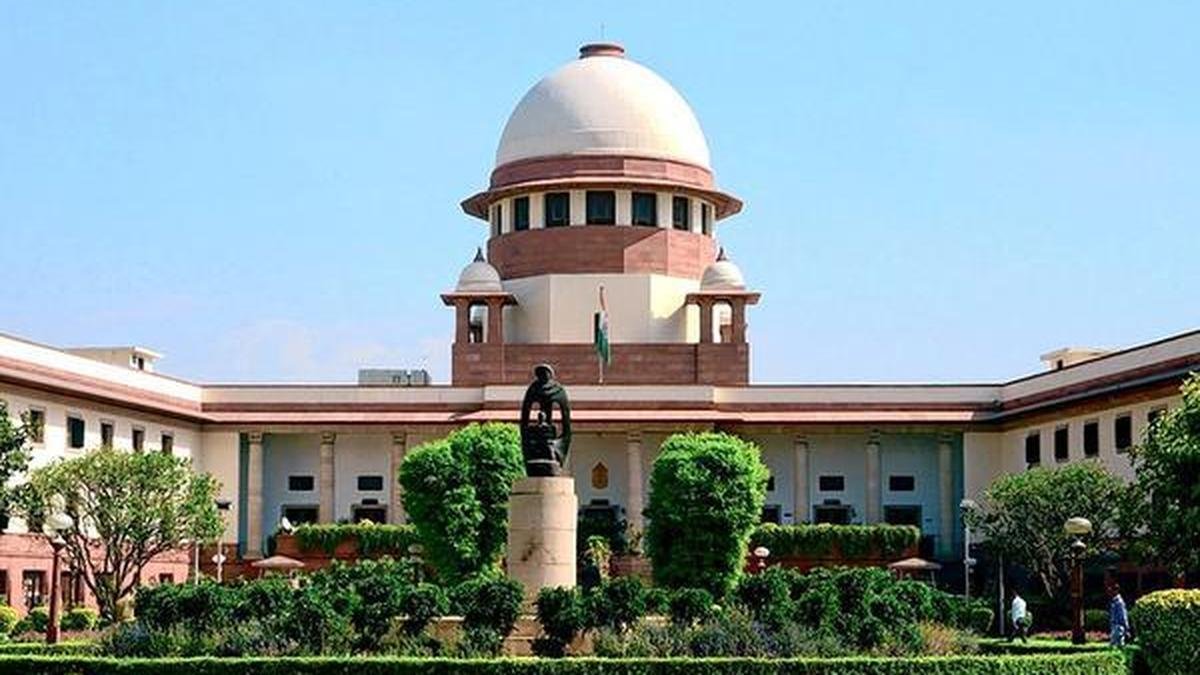 Supreme Court seeks responses of Centre, States and Union Territories on PIL for implementation of Right to Education