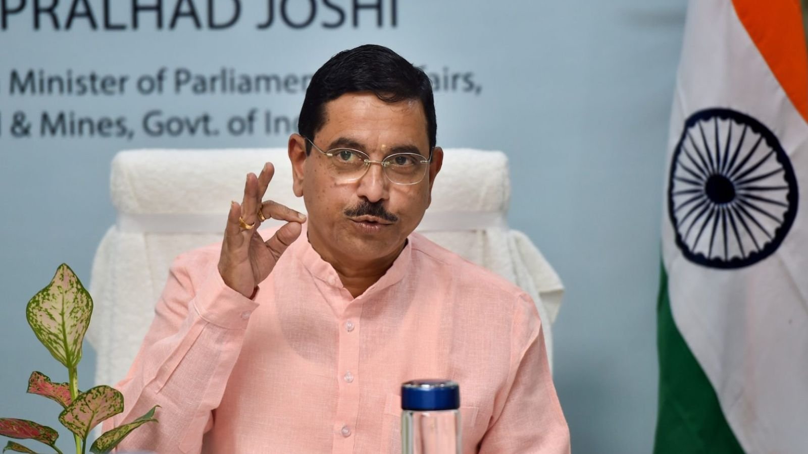 India installing 1 lakh solar panels per week under PM Surya Ghar: Pralhad Joshi