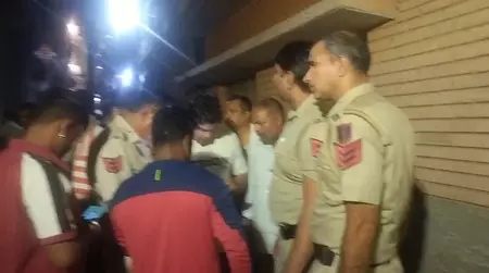 दिल्ली पुलिस का बड़ा एक्शन! मां-बेटे की बेरहमी से हत्या करने वाला कातिल मुठभेड़ के बाद गिरफ्तार