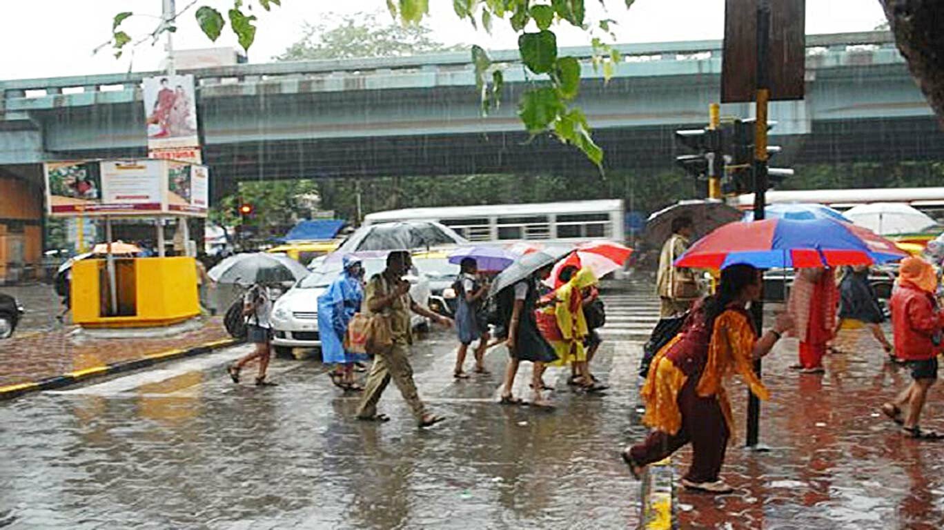 BMC Issues Red Alert Advisory, Urges Mumbaikars to Stay Indoors