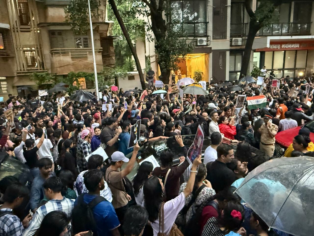 Mumbai Police Book Around 400 Over NEET Protest; Majority Aged 25 or Below