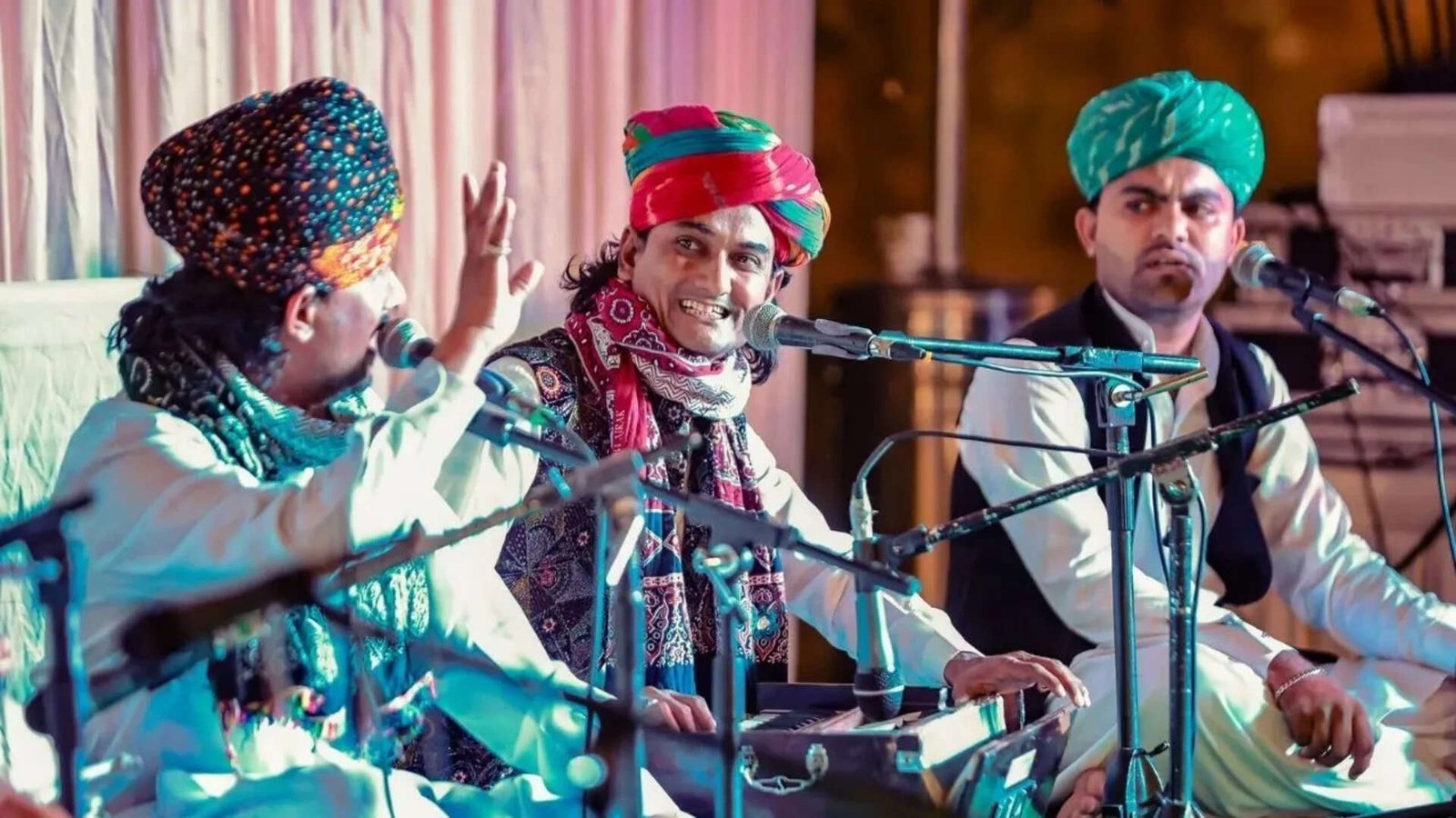 Baisakhi bazaar brings folk flavour &amp; art to Sunder Nursery