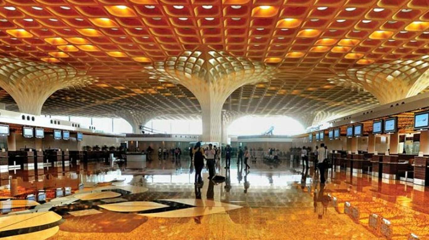 Mumbai Airport Records Lowest On-Time Performance Among India's Top 10 Airports