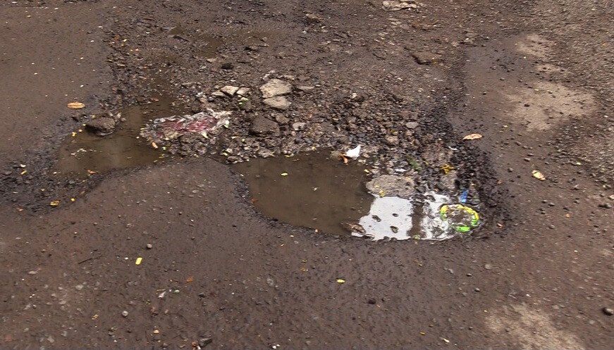 Now, Mumbaikars Can Report Potholes Through MyBMC MARG App