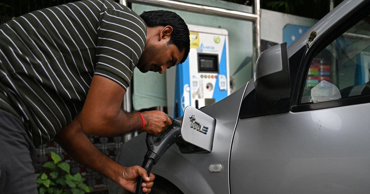 Delhi’s draft EV policy gives car subsidies to the rich, puts more vehicles on the roads