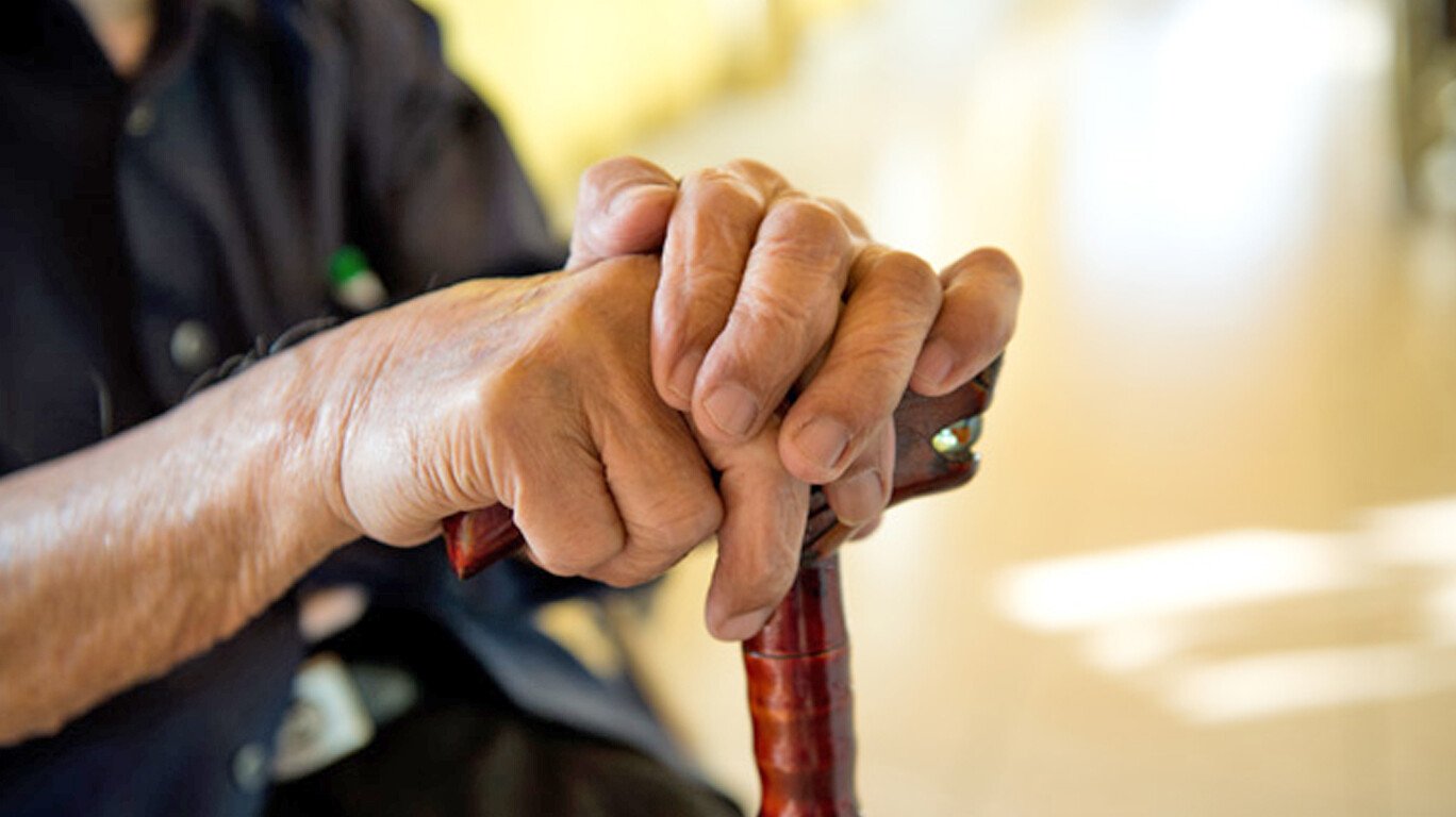 Mumbai: 81-Year-Old Woman Walks Within 48 Hours After Muscle-Sparing Hip Replacement Surgery
