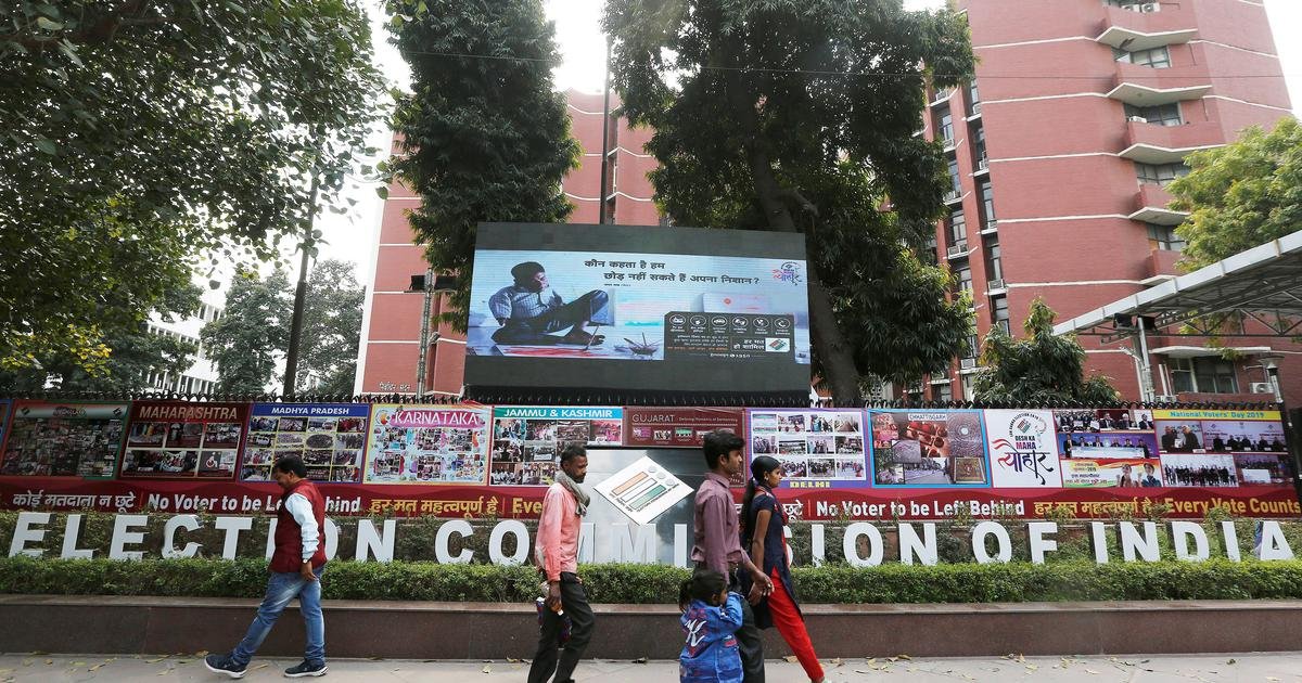 Bengal polls: EC asks police to conduct special drive after explosives seized ahead of second phase