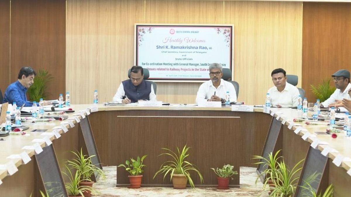 Telangana Govt pushes for free MMTS travel to boost use of public transport, offers to bear ticket fares