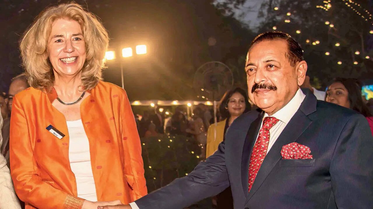 Dutch Embassy marks King’s Day with a dash of orange