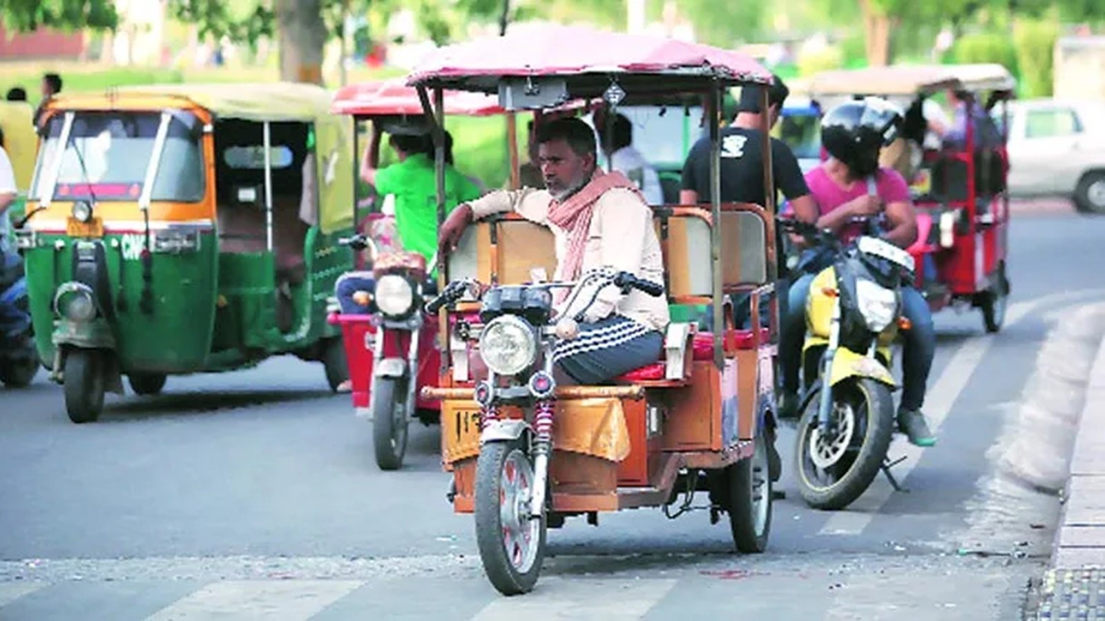 Cap on number, registration must: Delhi government mulls policy for e-rickshaws